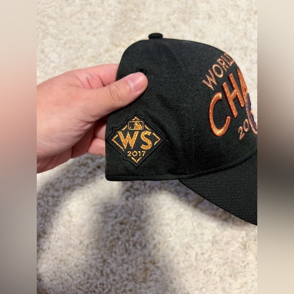 Houston Astros 2017 World Series Champs 39THIRTY Stretch Fit Hat - Picture 2 of 3